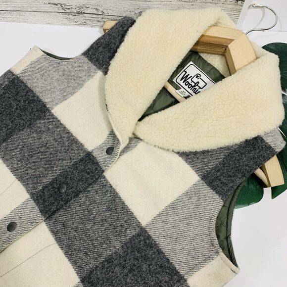 Woolrich Wool Blend Plaid Buffalo White Gray Vest Women’s EUC Size Medium - Picture 10 of 16